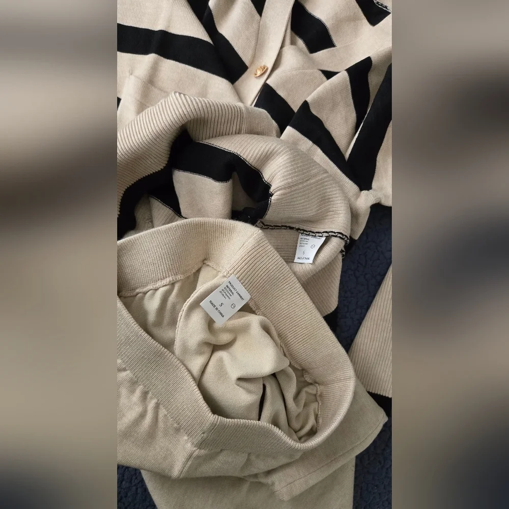 Viottiset  2 Piece Outfit/Lounge Wear #1206 NWOT - Picture 7 of 13